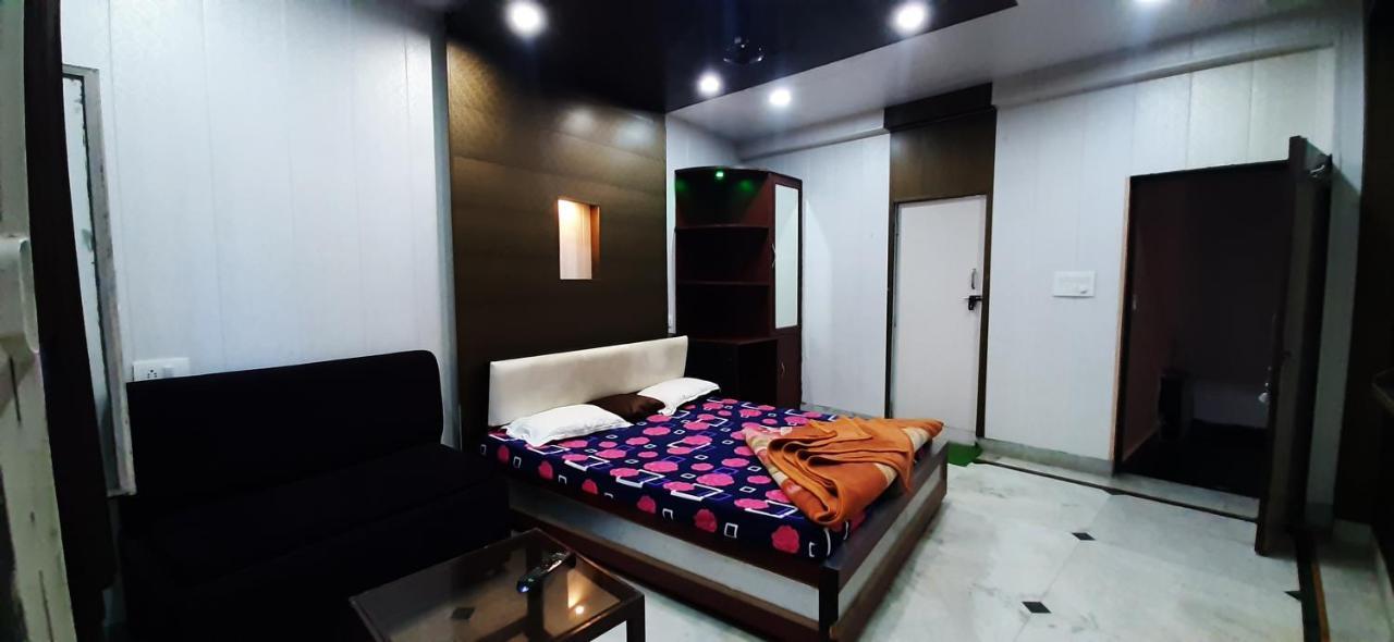 רישיקש Hotel Divya מראה חיצוני תמונה