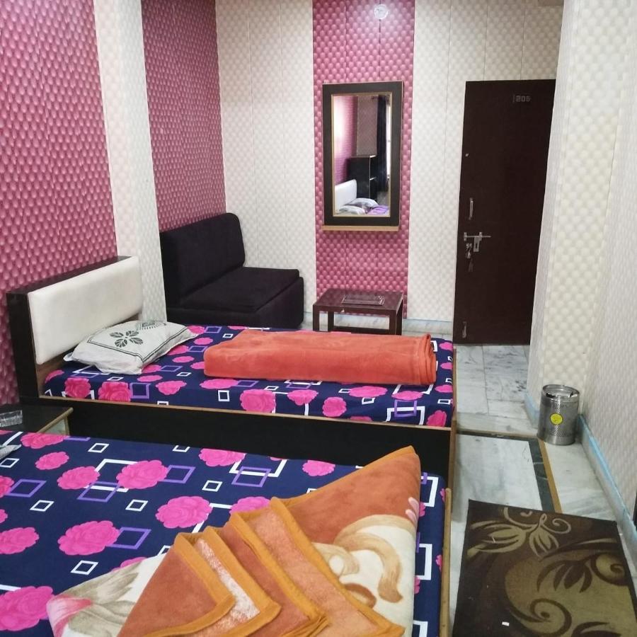 רישיקש Hotel Divya מראה חיצוני תמונה